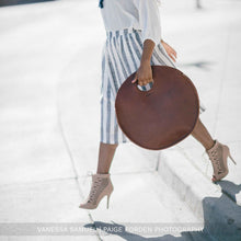 Load image into Gallery viewer, Carrollton Circle Tote