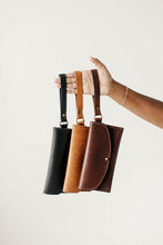 Load image into Gallery viewer, Ruby Wristlet Wallet