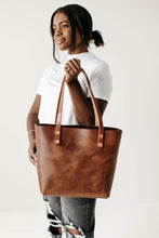 Load image into Gallery viewer, Urban Classic Tote