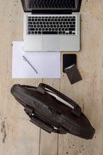 Load image into Gallery viewer, León Full Grain Leather Briefcase / Messenger Bag