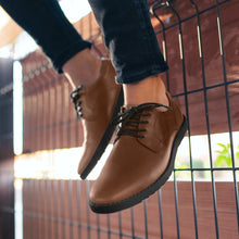 Load image into Gallery viewer, Mustang Brown Leather Dress Sneakers