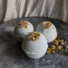 Load image into Gallery viewer, Bath Bombs