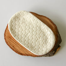Load image into Gallery viewer, Beehive Soap Dish