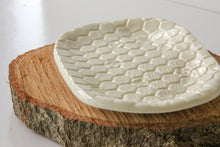 Load image into Gallery viewer, Beehive Soap Dish
